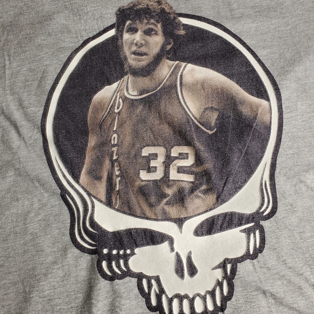Bill Walton NBA Big Red Grateful Dead Skull Tee Shirt sz XL